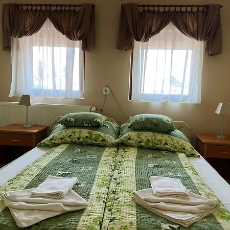 Bed & Breakfast Flamingo Szallas *