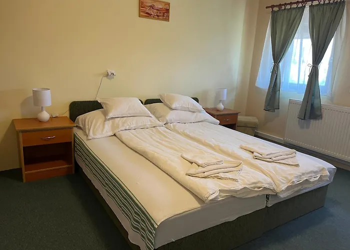 Flamingo Szallas Frühstückspension 4*