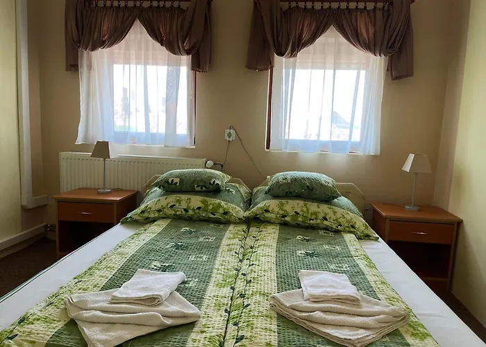 Bed & Breakfast Flamingó 3*